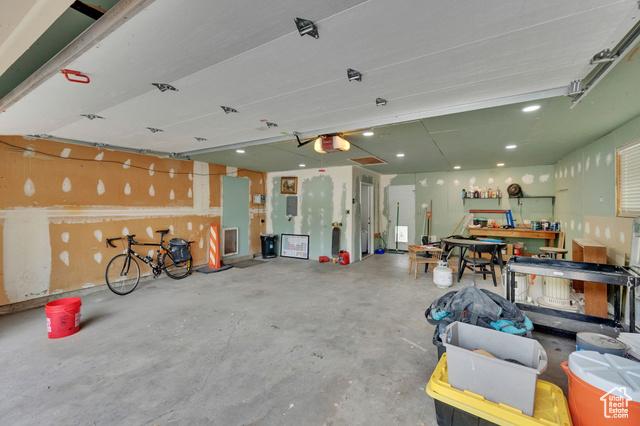 Sandy, Utah, 84092, United States, 4 Bedrooms Bedrooms, ,2 BathroomsBathrooms,Residential,For Sale,1921657