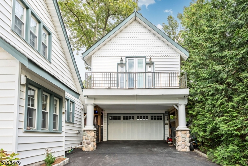 West Milford Twp., New Jersey, 07421, United States, 4 Bedrooms Bedrooms, ,3 BathroomsBathrooms,Residential,For Sale,1992089