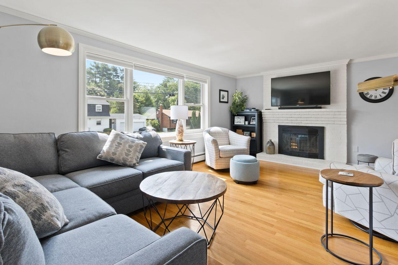 Portland, Maine, 04102, United States, 4 Bedrooms Bedrooms, ,2 BathroomsBathrooms,Residential,For Sale,1918593