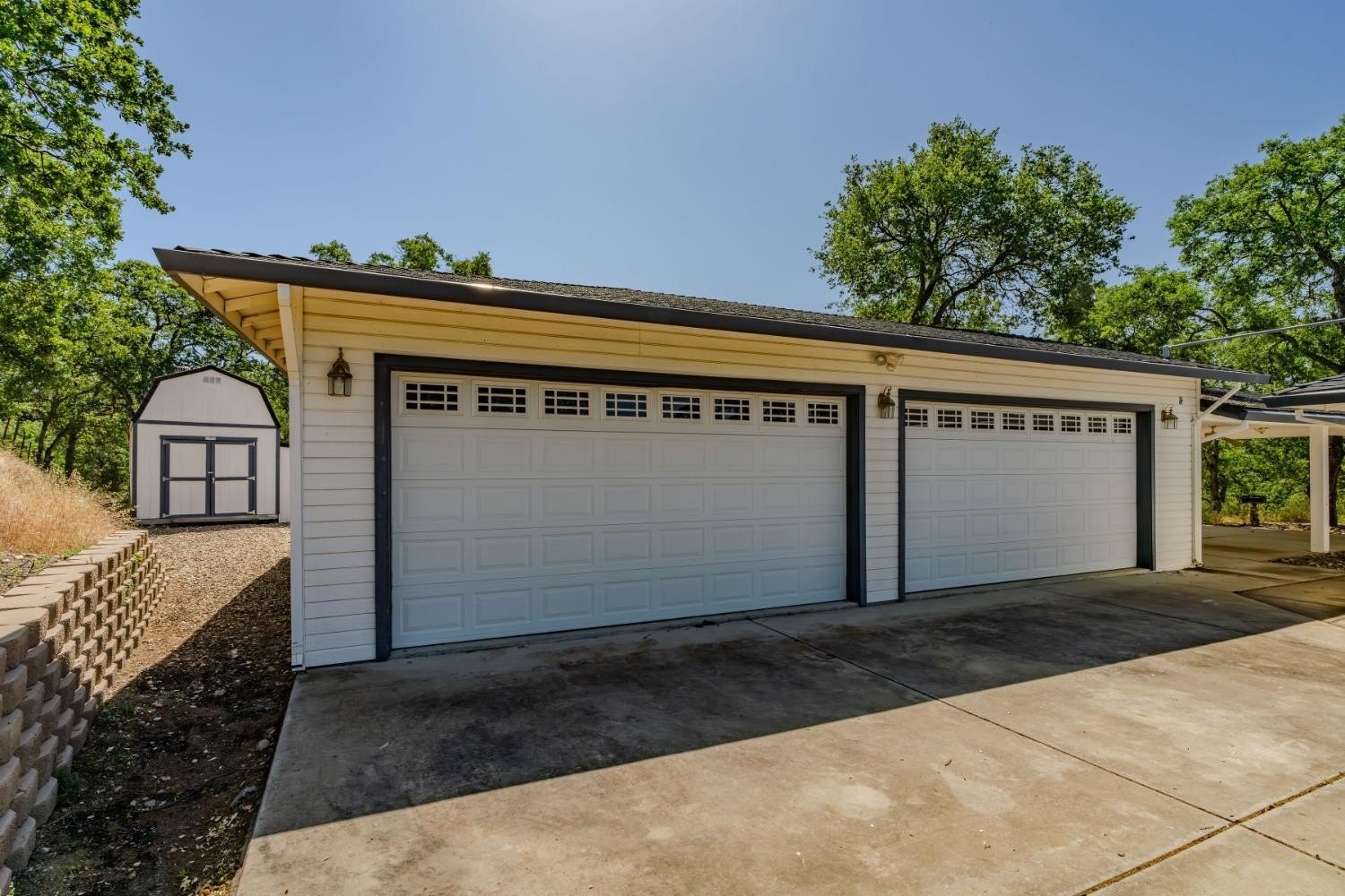 Valley Springs, California, 95252, United States, 3 Bedrooms Bedrooms, ,2 BathroomsBathrooms,Residential,For Sale,1944920