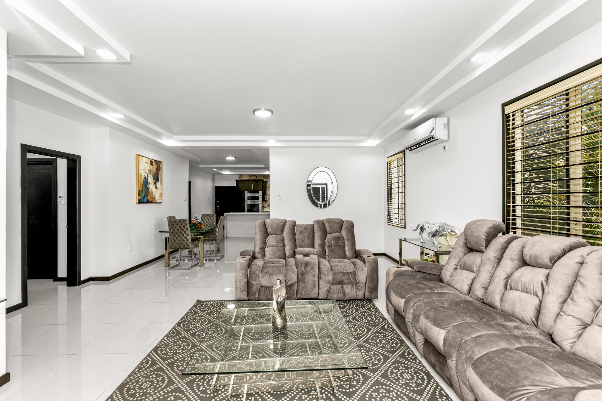  4-7 Degenhardt Close - 物件實景