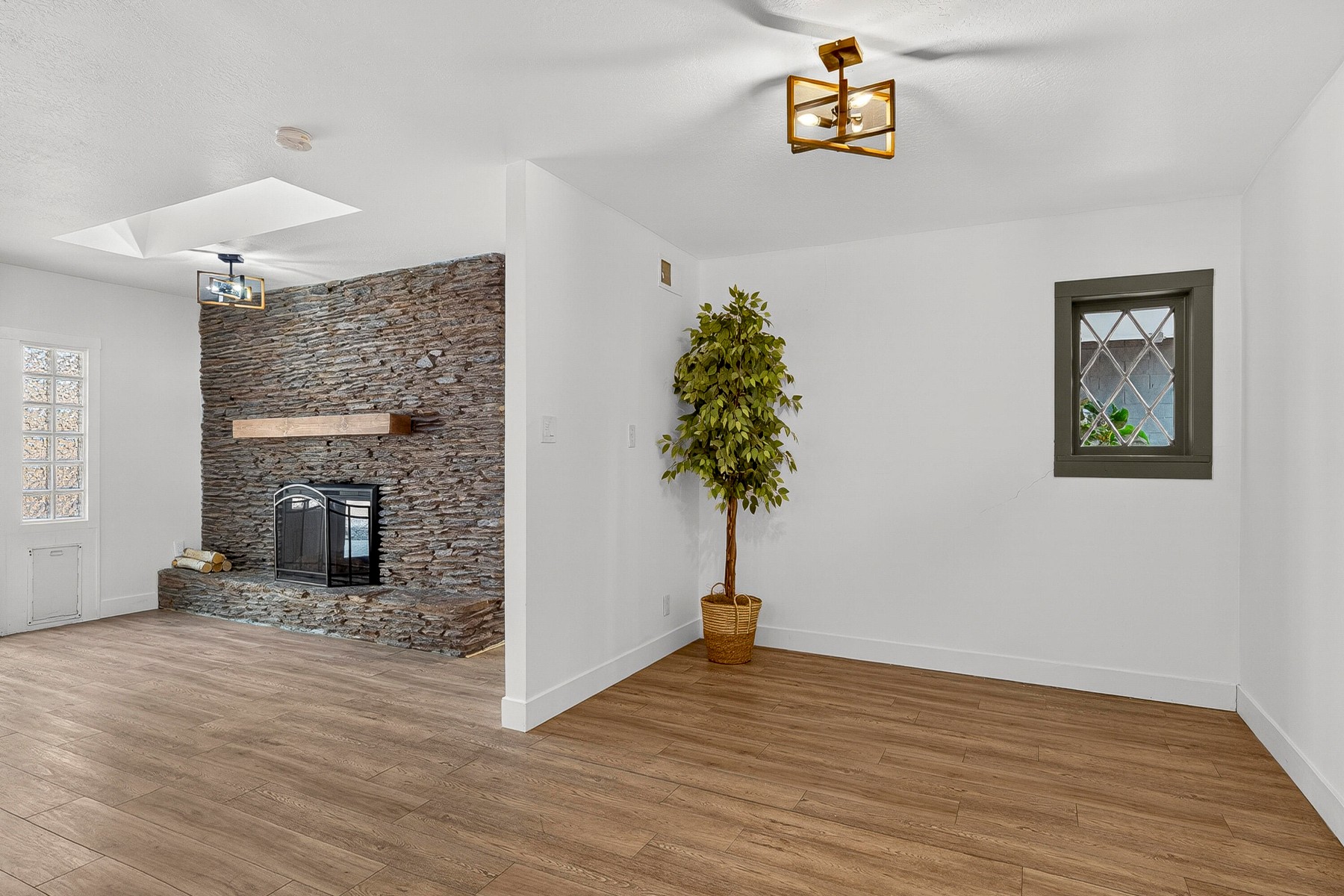  530 N Charles Road ¦Flagstaff, AZ - 物件實景