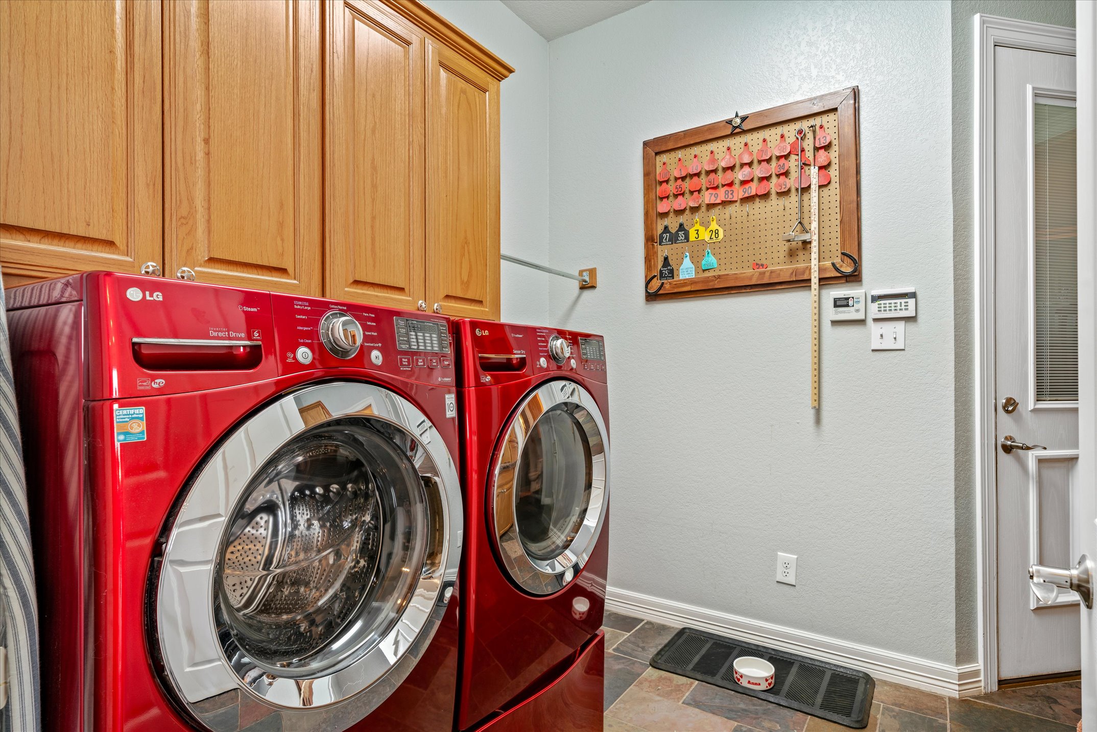 Grand Saline, Texas, 75140, United States, 3 Bedrooms Bedrooms, ,4 BathroomsBathrooms,Residential,For Sale,1977642