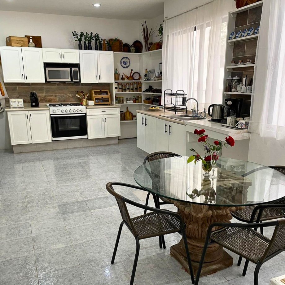 Bosque de Bolonia, Naucalpan de Juárez, Estado de México, 53296, Mexico, 5 Bedrooms Bedrooms, ,5 BathroomsBathrooms,Residential,For Sale,Bosque de Bolonia,1441617