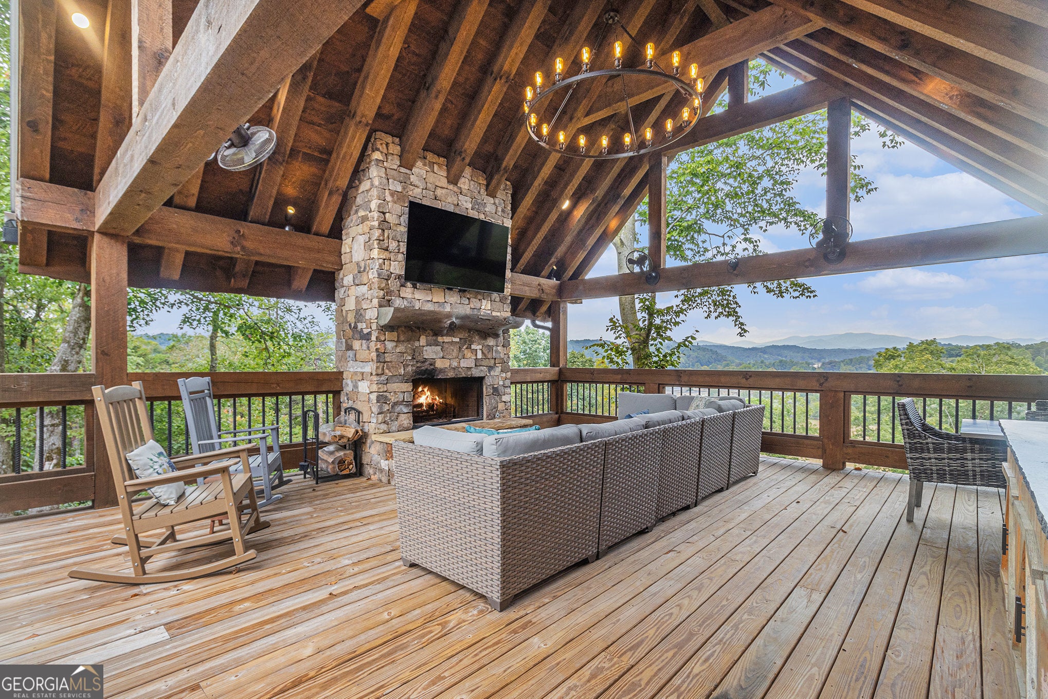 Ellijay, Georgia, 30540, United States, 5 Bedrooms Bedrooms, ,5 BathroomsBathrooms,Residential,For Sale,1952564