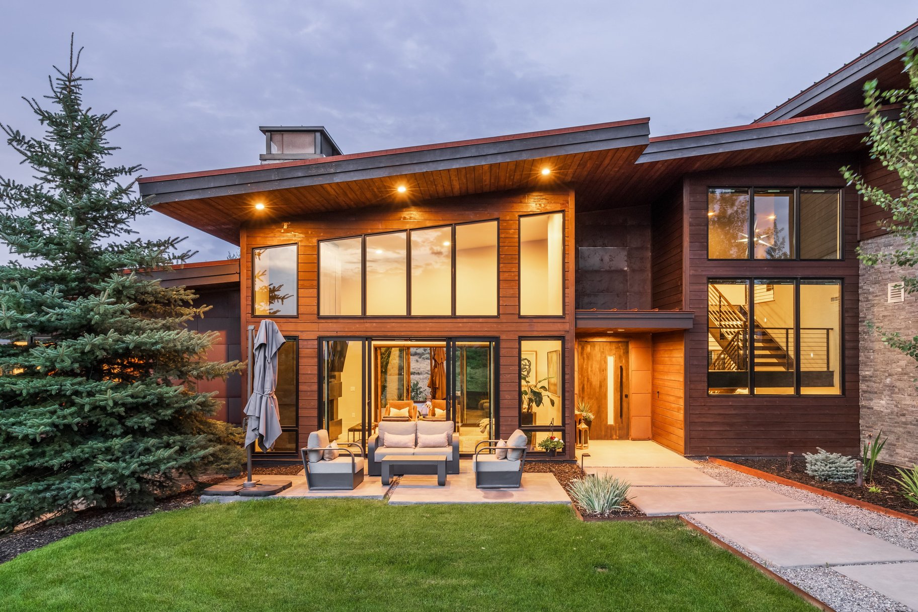  Contemporary Promontory Home with Exceptional Indoor-Outdoor Living - 物件實景