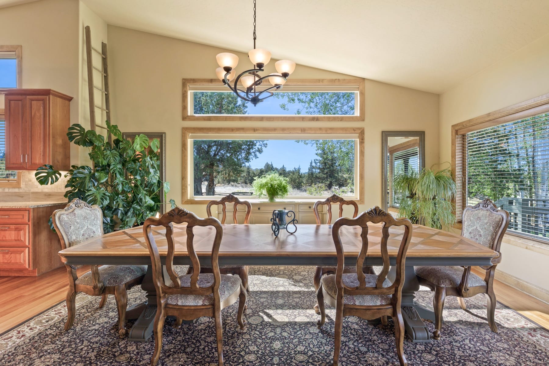  6755 SW Mount Bachelor Drive Powell Butte, OR 97753 - 物件實景