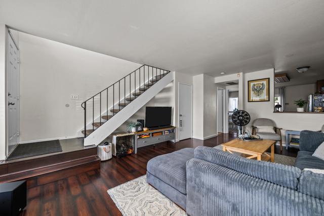 Carlsbad, California, 92011, United States, 2 Bedrooms Bedrooms, ,2 BathroomsBathrooms,Residential,For Sale,2001183