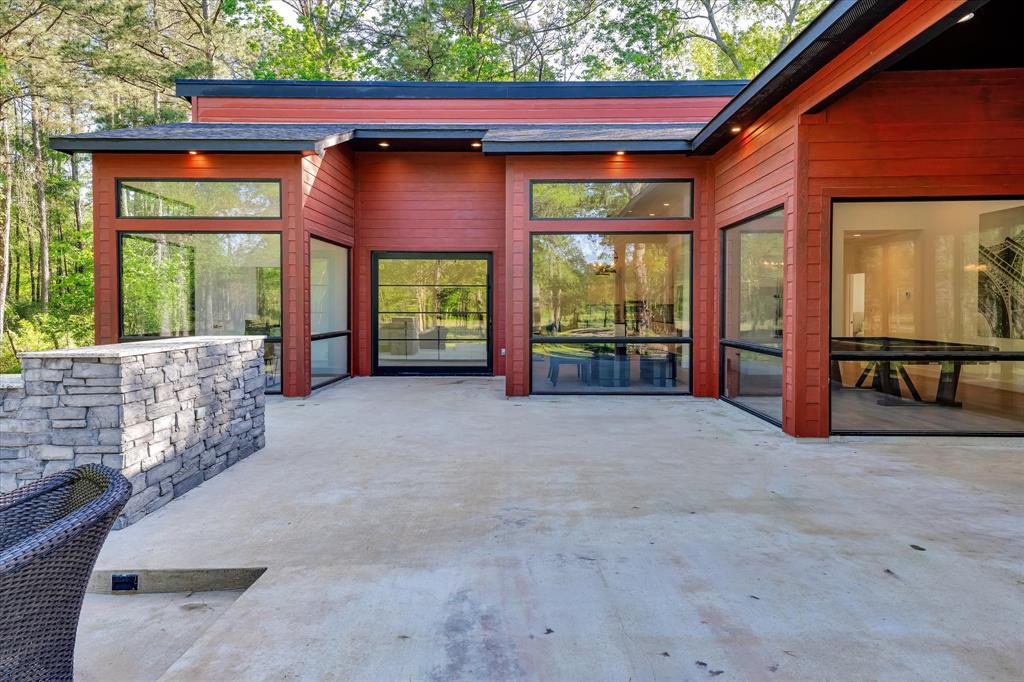 Conroe, Texas, 77303, United States, 3 Bedrooms Bedrooms, ,4 BathroomsBathrooms,Residential,For Sale,1976413