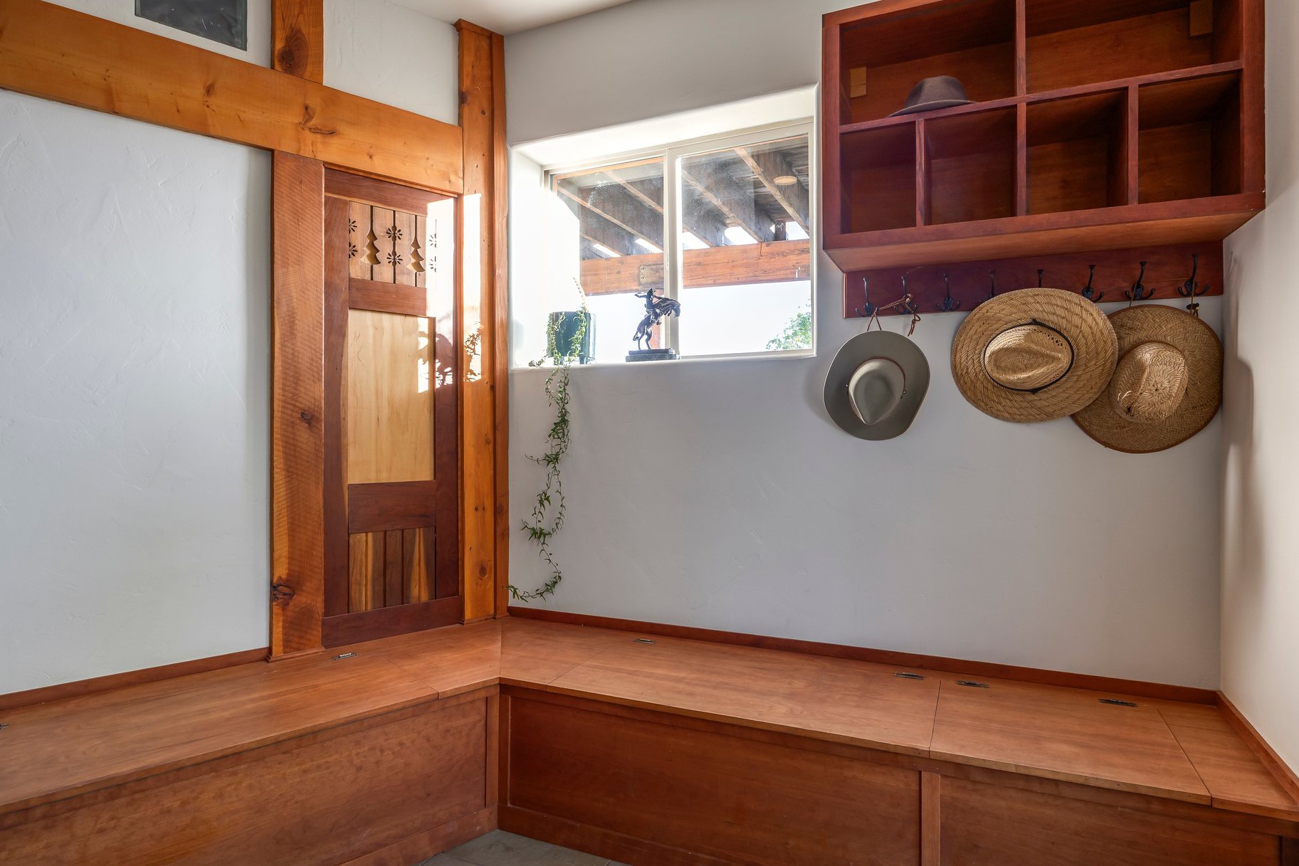  Coming soon Handcrafted Mountain Property on 5 Acres with Views - 物件實景
