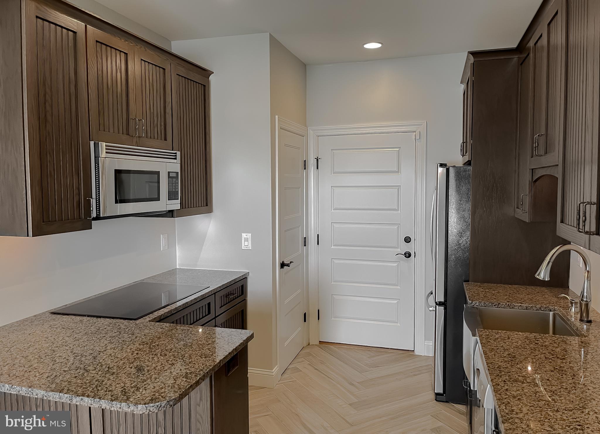 Hollywood, Maryland, 20636, United States, 5 Bedrooms Bedrooms, ,5 BathroomsBathrooms,Residential,For Sale,1914184