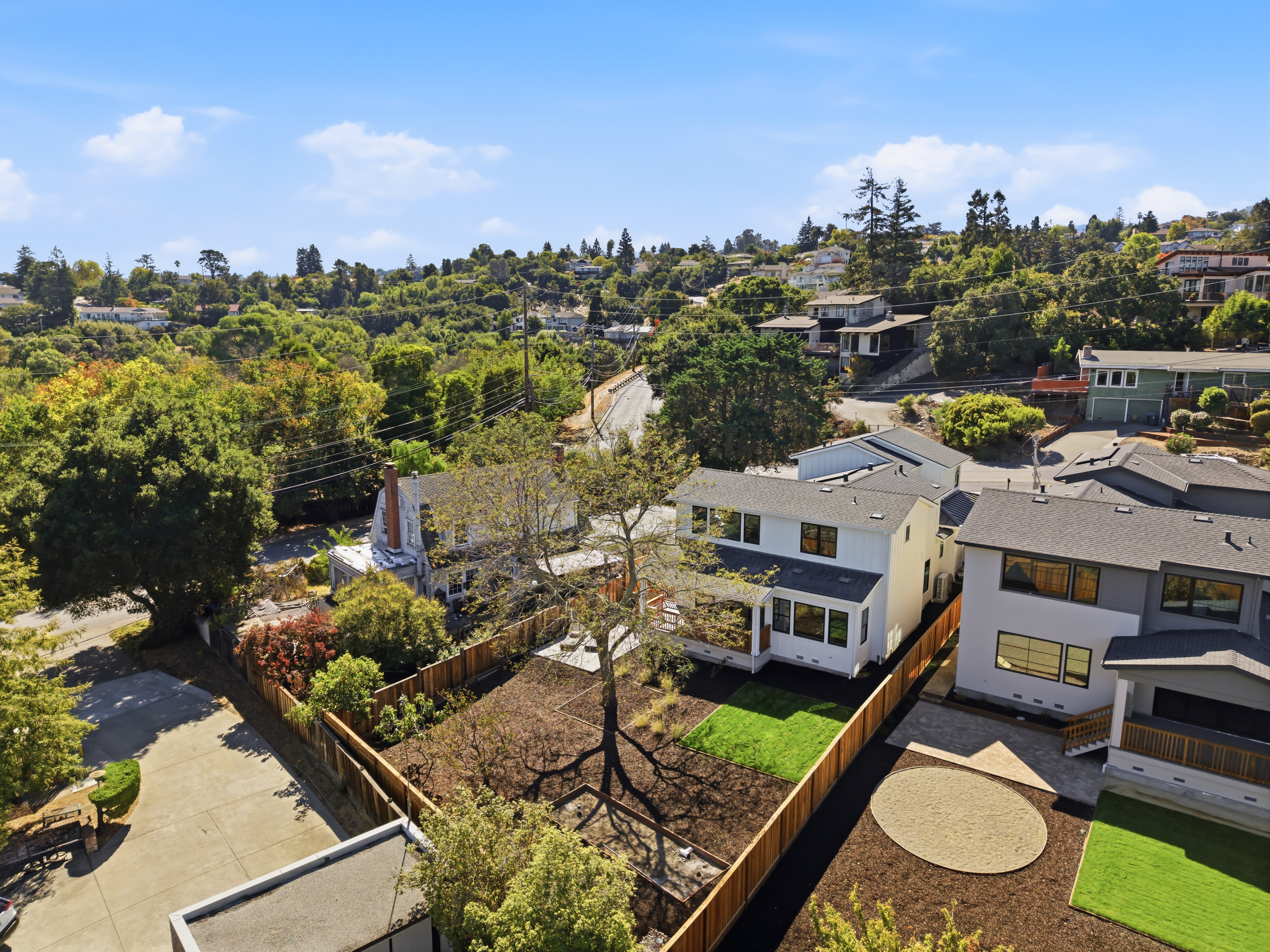  Quality New Construction in Emerald Hills - 物件實景