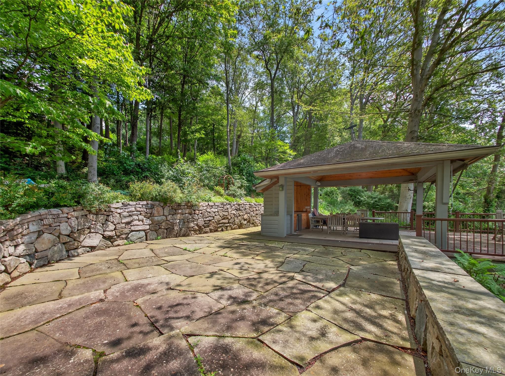 Sloatsburg, New York, 10974, United States, 5 Bedrooms Bedrooms, ,5 BathroomsBathrooms,Residential,For Sale,1982230