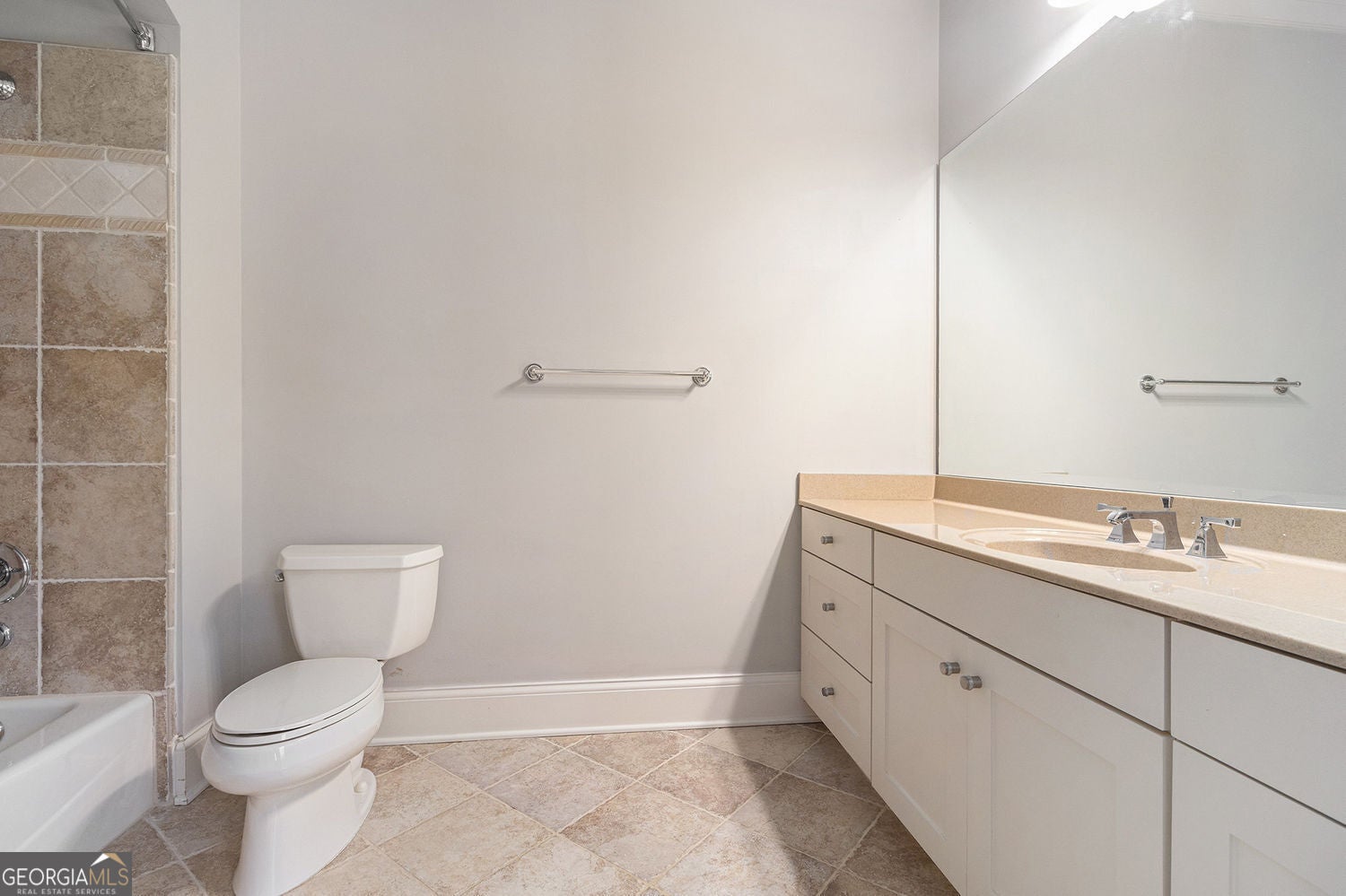 Roswell, Georgia, 30075, United States, 9 Bedrooms Bedrooms, ,15 BathroomsBathrooms,Residential,For Sale,1953234