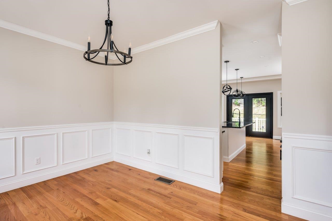 Weare, New Hampshire, 03281, United States, 4 Bedrooms Bedrooms, ,4 BathroomsBathrooms,Residential,For Sale,1908360