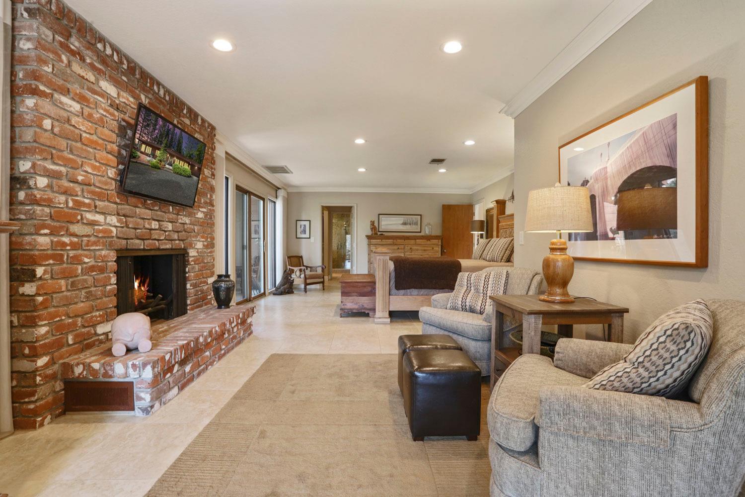 Coulterville, California, 95311, United States, 3 Bedrooms Bedrooms, ,4 BathroomsBathrooms,Residential,For Sale,1792309