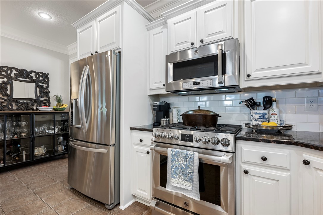 2370 E Meandering Way, Fayetteville, Arkansas, 72701, United States, 4 Bedrooms Bedrooms, ,5 BathroomsBathrooms,Residential,For Sale,2370 E Meandering Way,1618973