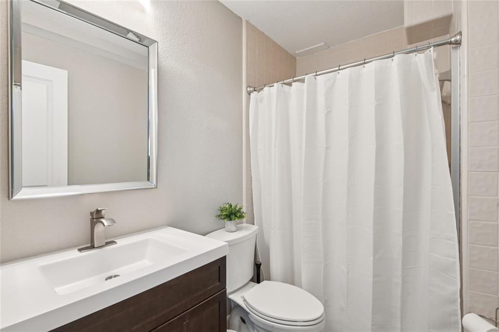 Palm Harbor, Florida, 34683, United States, 4 Bedrooms Bedrooms, ,3 BathroomsBathrooms,Residential,For Sale,2001697