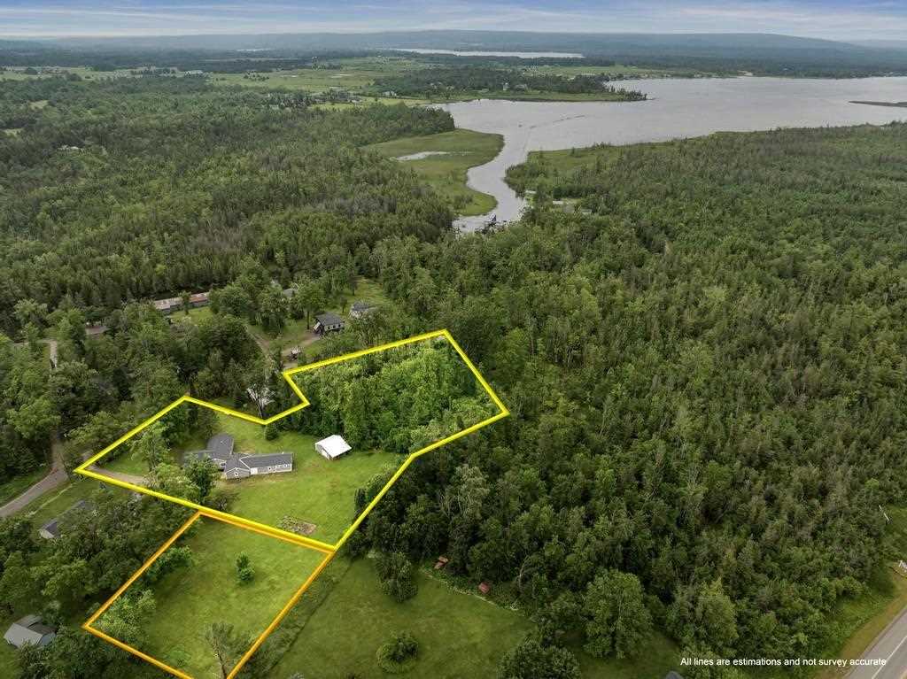 Alanson, Michigan, 49706, United States, 5 Bedrooms Bedrooms, ,3 BathroomsBathrooms,Residential,For Sale,1876087