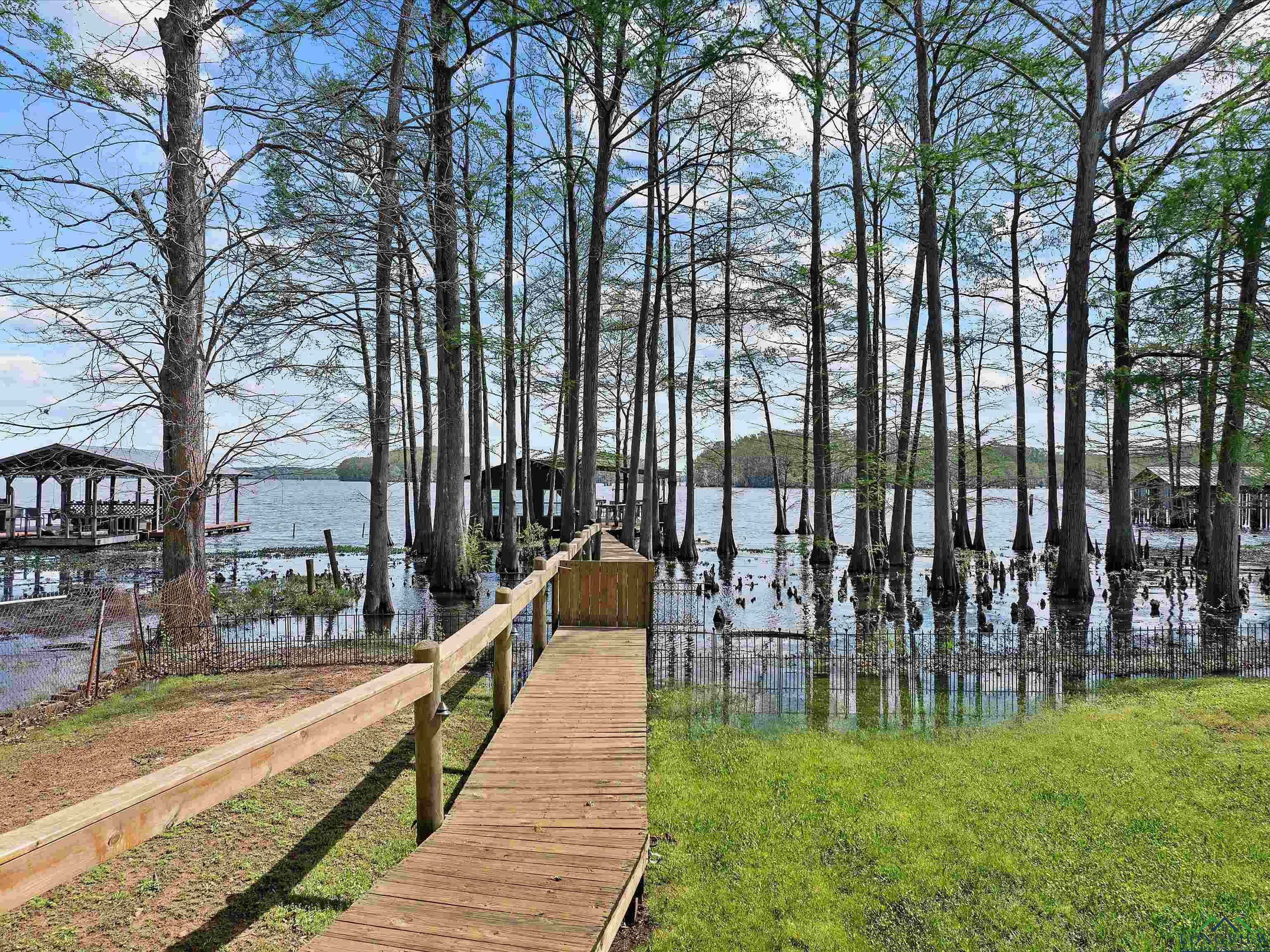 Karnack, Texas, 75661, United States, 3 Bedrooms Bedrooms, ,3 BathroomsBathrooms,Residential,For Sale,1975449