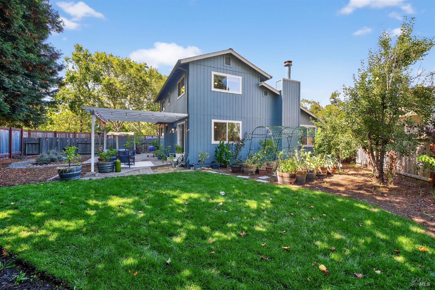 Santa Rosa, California, 95401, United States, 3 Bedrooms Bedrooms, ,2 BathroomsBathrooms,Residential,For Sale,1924972