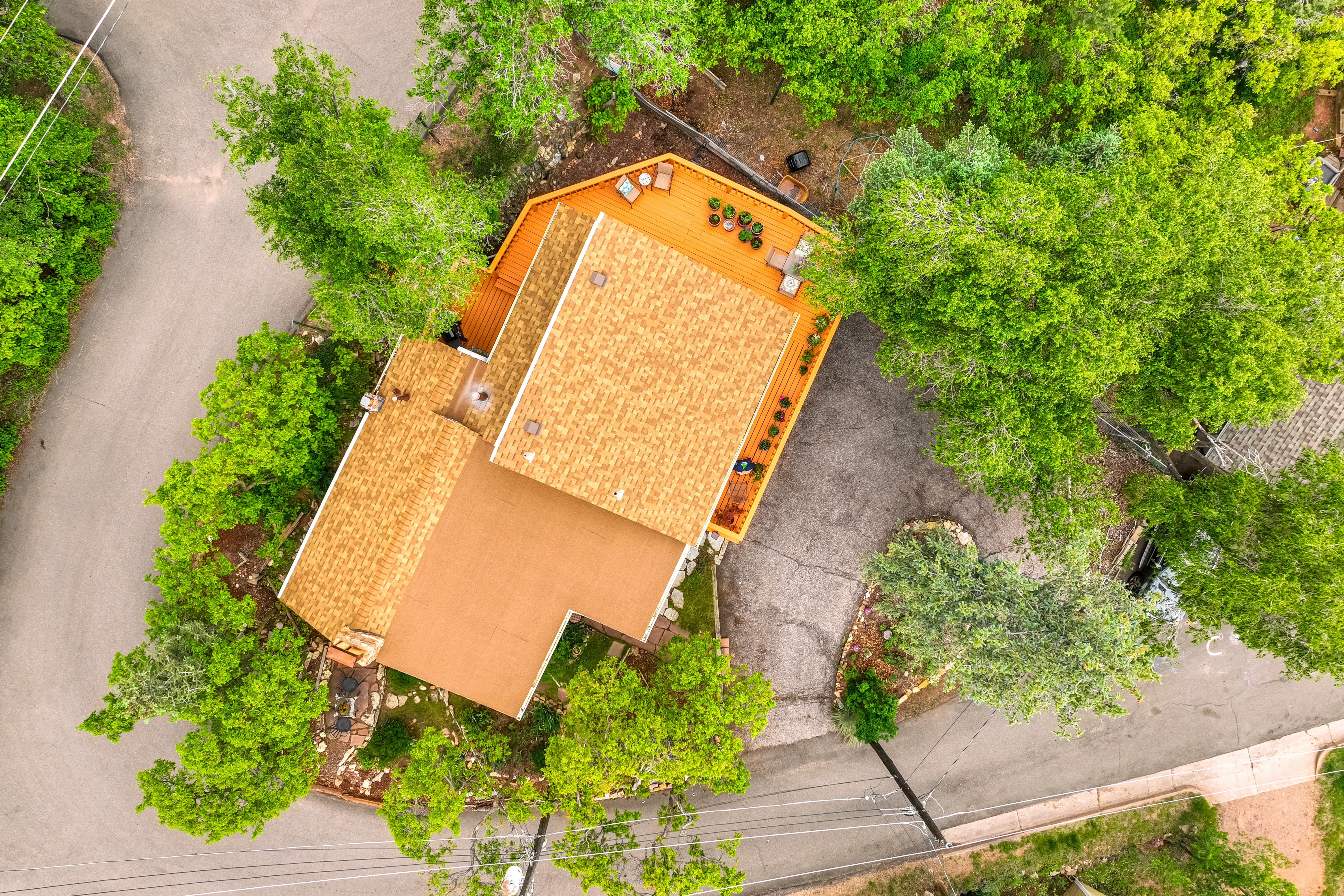  Extraordinary Mountain Retreat Perched Above the Heart of Manitou Springs - 物件實景