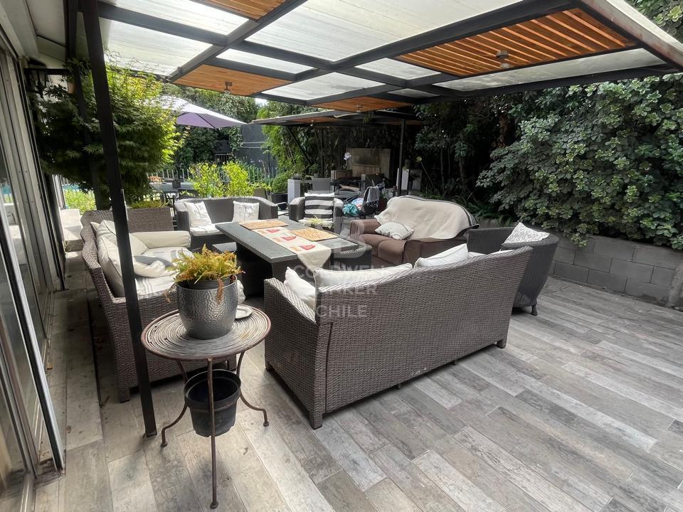 Lo Barnechea, Chile, 5 Bedrooms Bedrooms, ,3 BathroomsBathrooms,Residential,For Sale,1736947