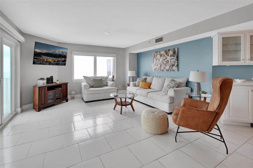 Daytona Beach Shores, Florida, 32118, United States, 2 Bedrooms Bedrooms, ,2 BathroomsBathrooms,Residential,For Sale,1906668