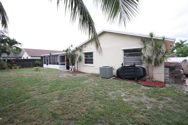 Lake Worth, Florida, 33463, United States, 4 Bedrooms Bedrooms, ,2 BathroomsBathrooms,Residential,For Sale,1928734