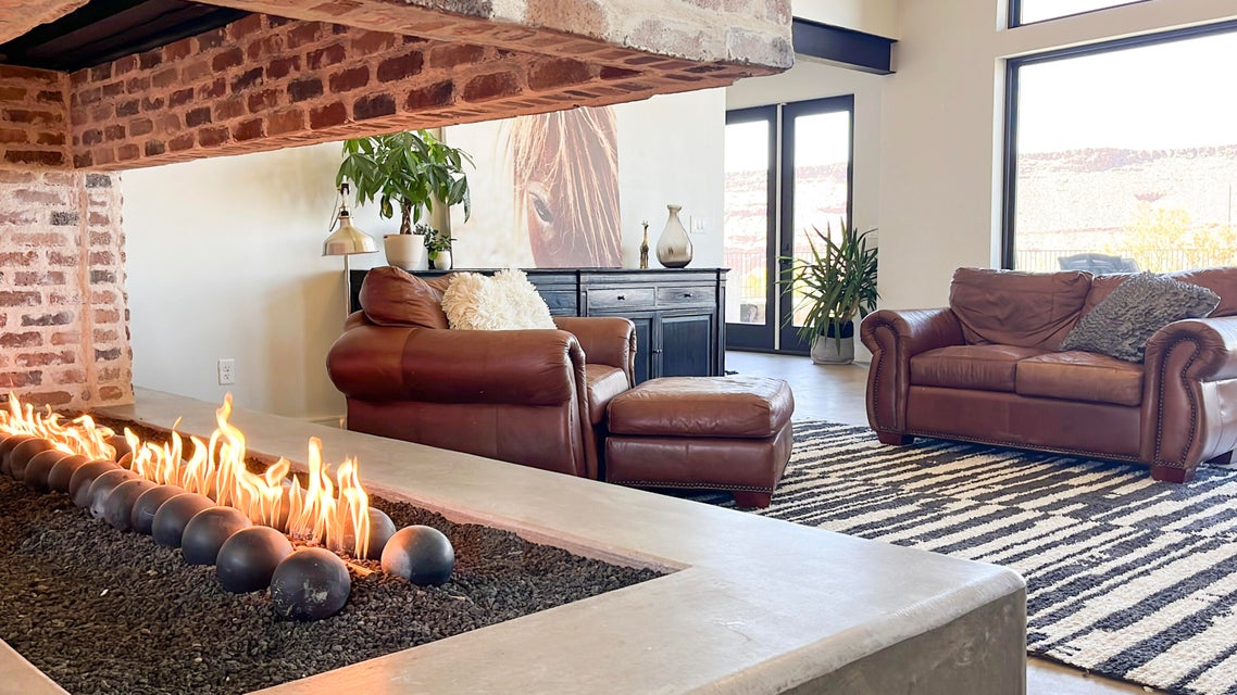 Washington, Utah, 84780, United States, 4 Bedrooms Bedrooms, ,4 BathroomsBathrooms,Residential,For Sale,1998221