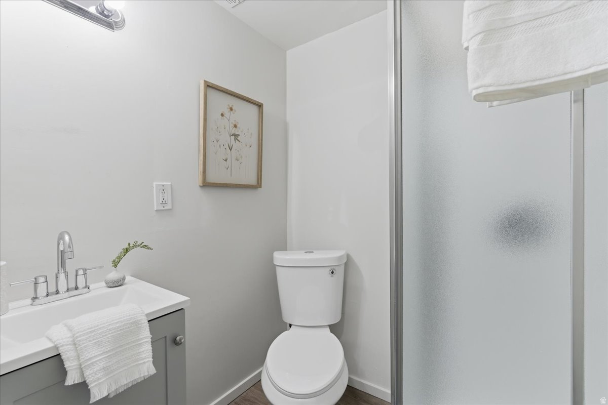 West Jordan, Utah, 84084, United States, 4 Bedrooms Bedrooms, ,2 BathroomsBathrooms,Residential,For Sale,1996138