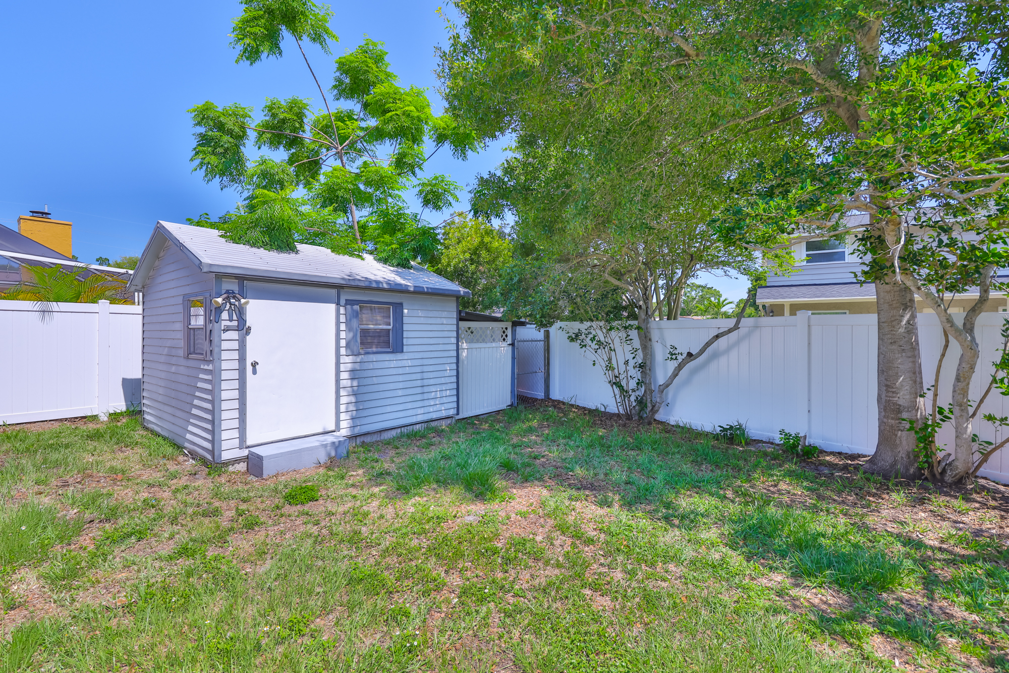 Seminole, Florida, 33772, United States, 3 Bedrooms Bedrooms, ,2 BathroomsBathrooms,Residential,For Sale,1978971