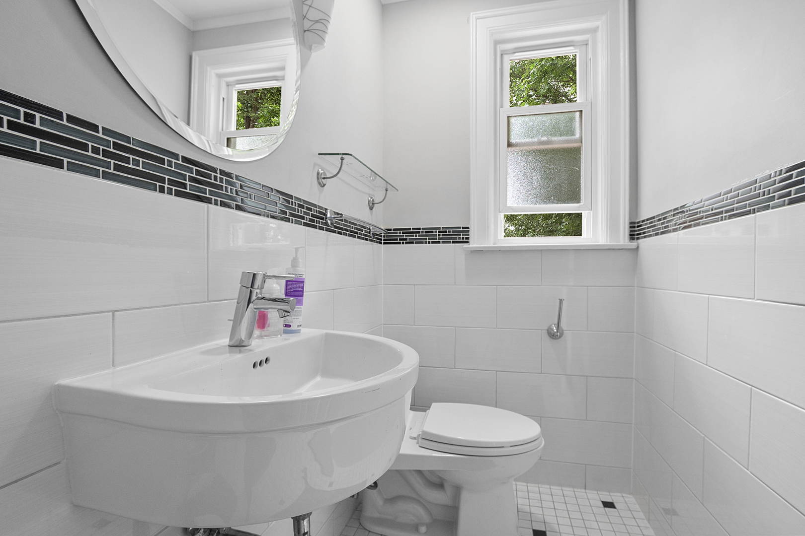 River Forest, Illinois, 60305, United States, 4 Bedrooms Bedrooms, ,3 BathroomsBathrooms,Residential,For Sale,1926113