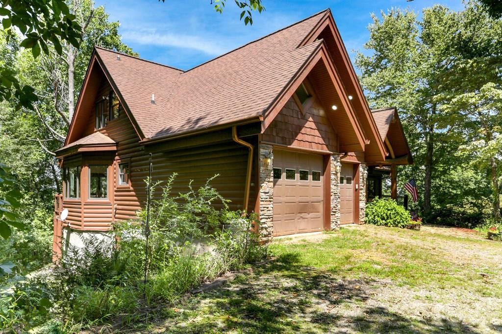Hayesville, North Carolina, 28904, United States, 3 Bedrooms Bedrooms, ,5 BathroomsBathrooms,Residential,For Sale,1931942