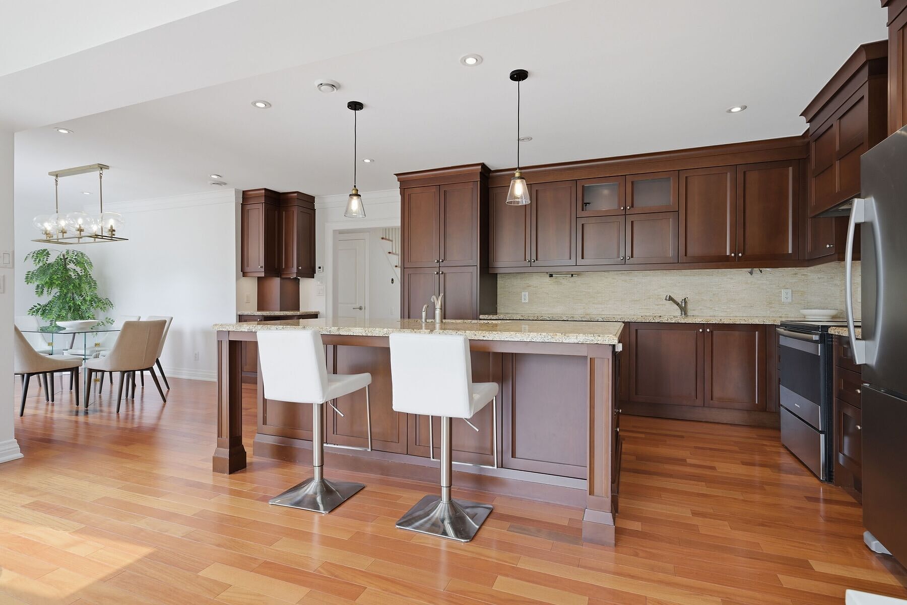  Modern Living in Port Credit - 物件實景