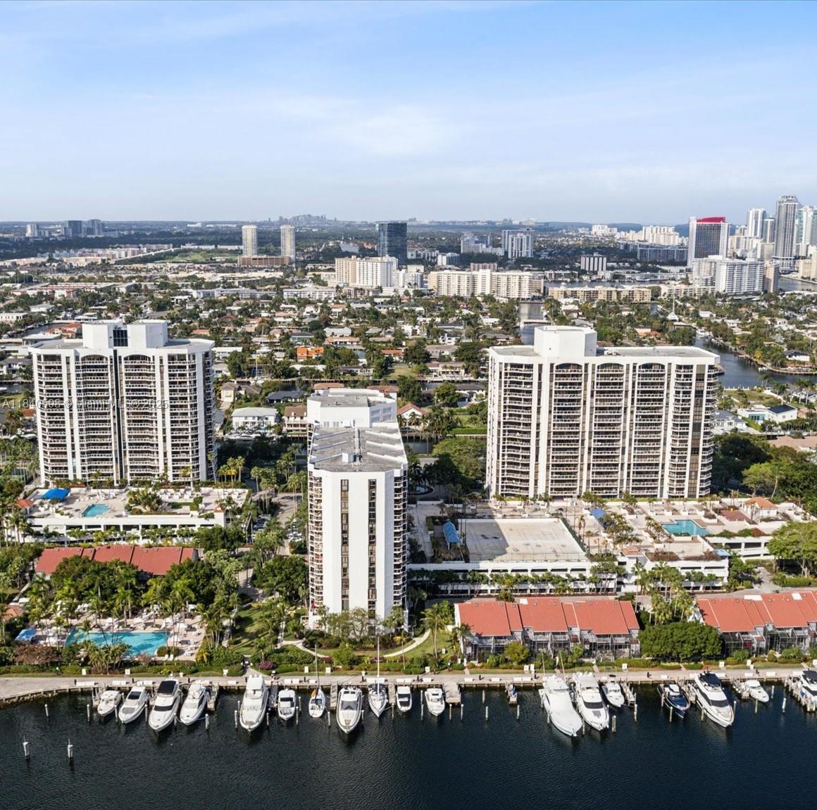 Aventura, Florida, 33180, United States, 2 Bedrooms Bedrooms, ,2 BathroomsBathrooms,Residential,For Sale,1897666