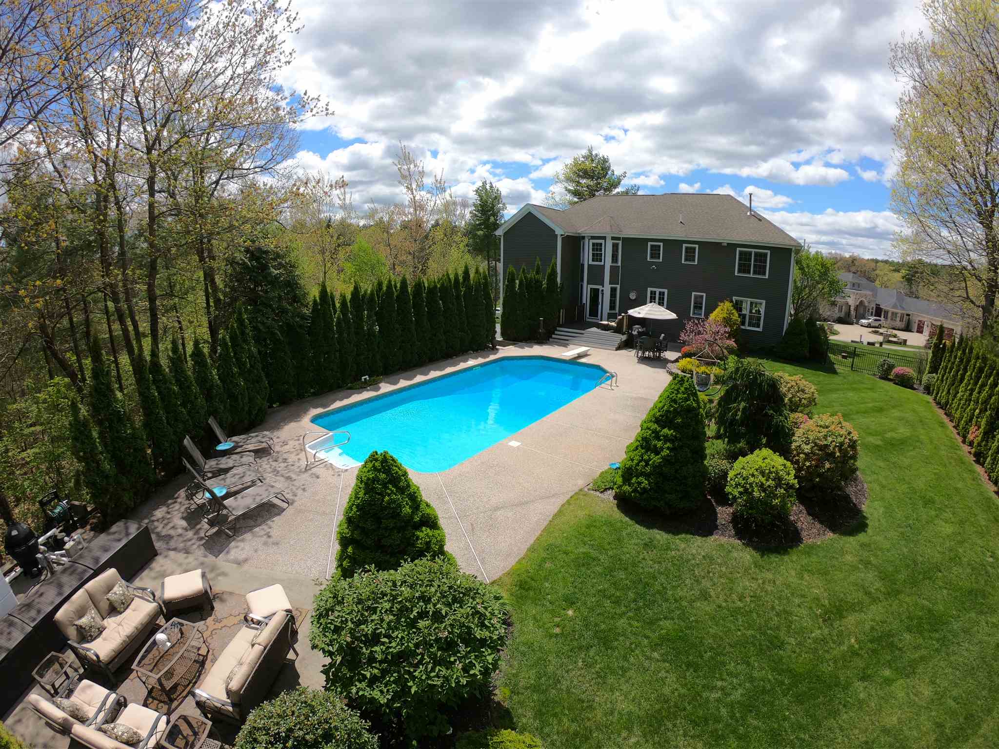 Windham, New Hampshire, 03087, United States, 4 Bedrooms Bedrooms, ,3 BathroomsBathrooms,Residential,For Sale,1921691