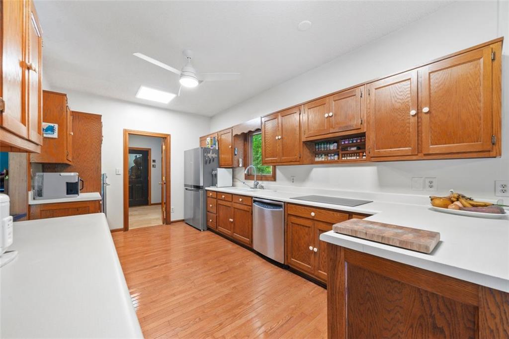 Flowery Branch, Georgia, 30542, United States, 3 Bedrooms Bedrooms, ,3 BathroomsBathrooms,Residential,For Sale,1847614