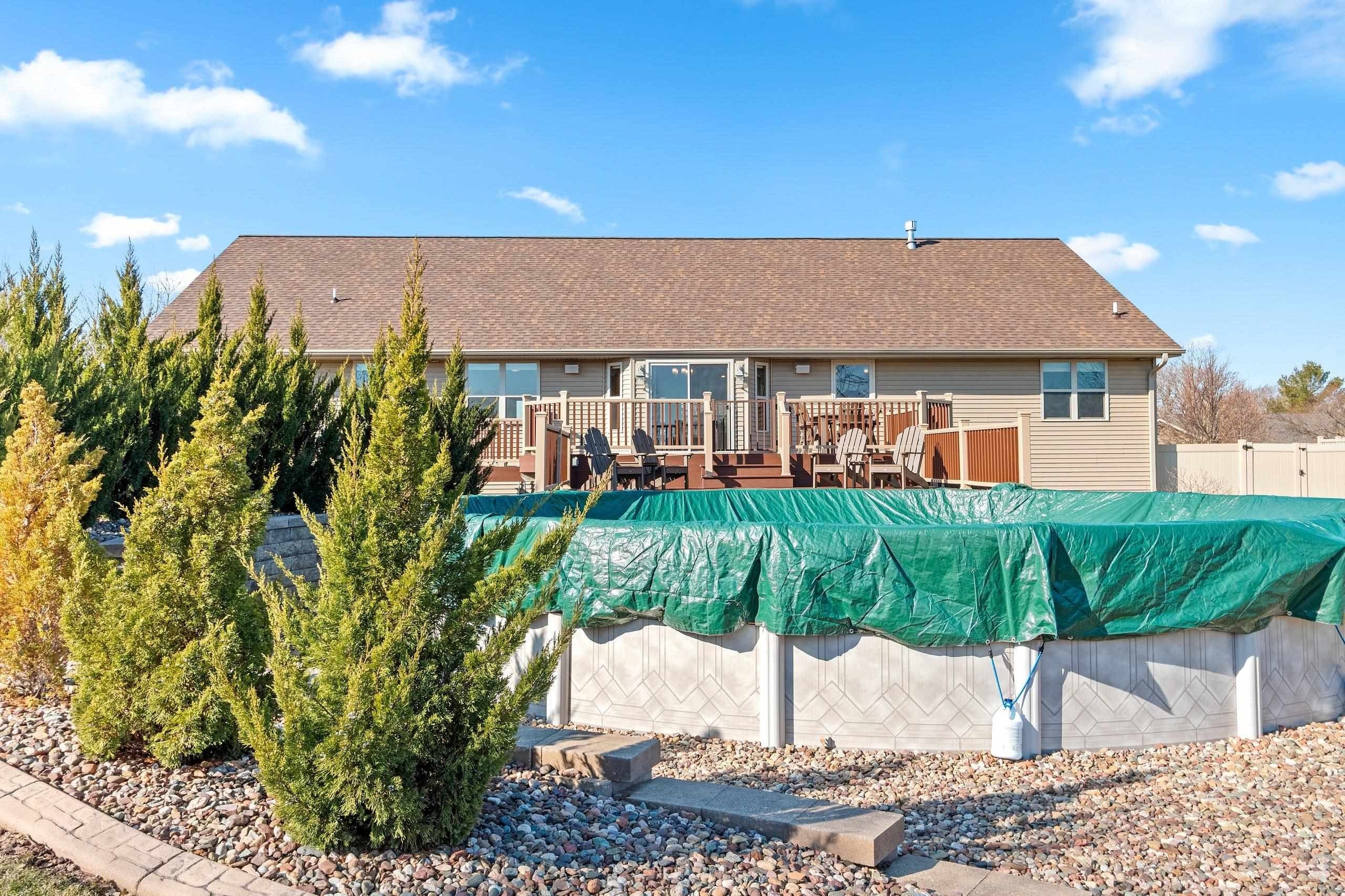 DE PERE, Wisconsin, 54115, United States, 5 Bedrooms Bedrooms, ,4 BathroomsBathrooms,Residential,For Sale,2048678