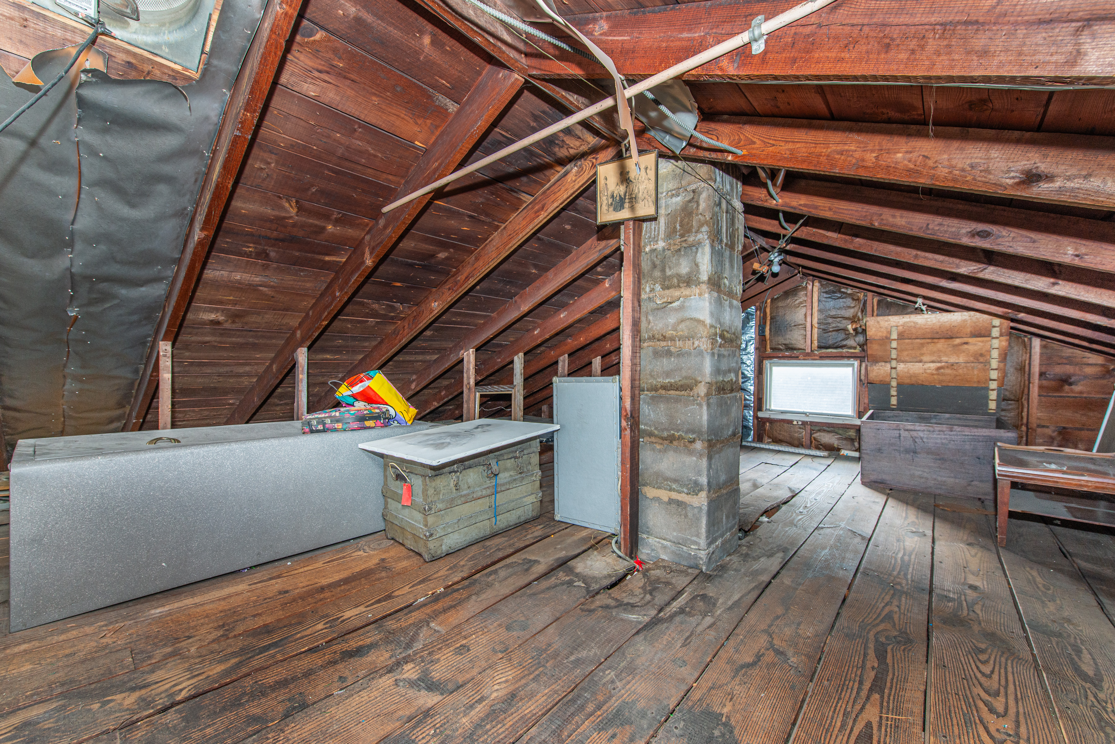 Nutley, New Jersey, 07110, United States, 3 Bedrooms Bedrooms, ,2 BathroomsBathrooms,Residential,For Sale,1935440