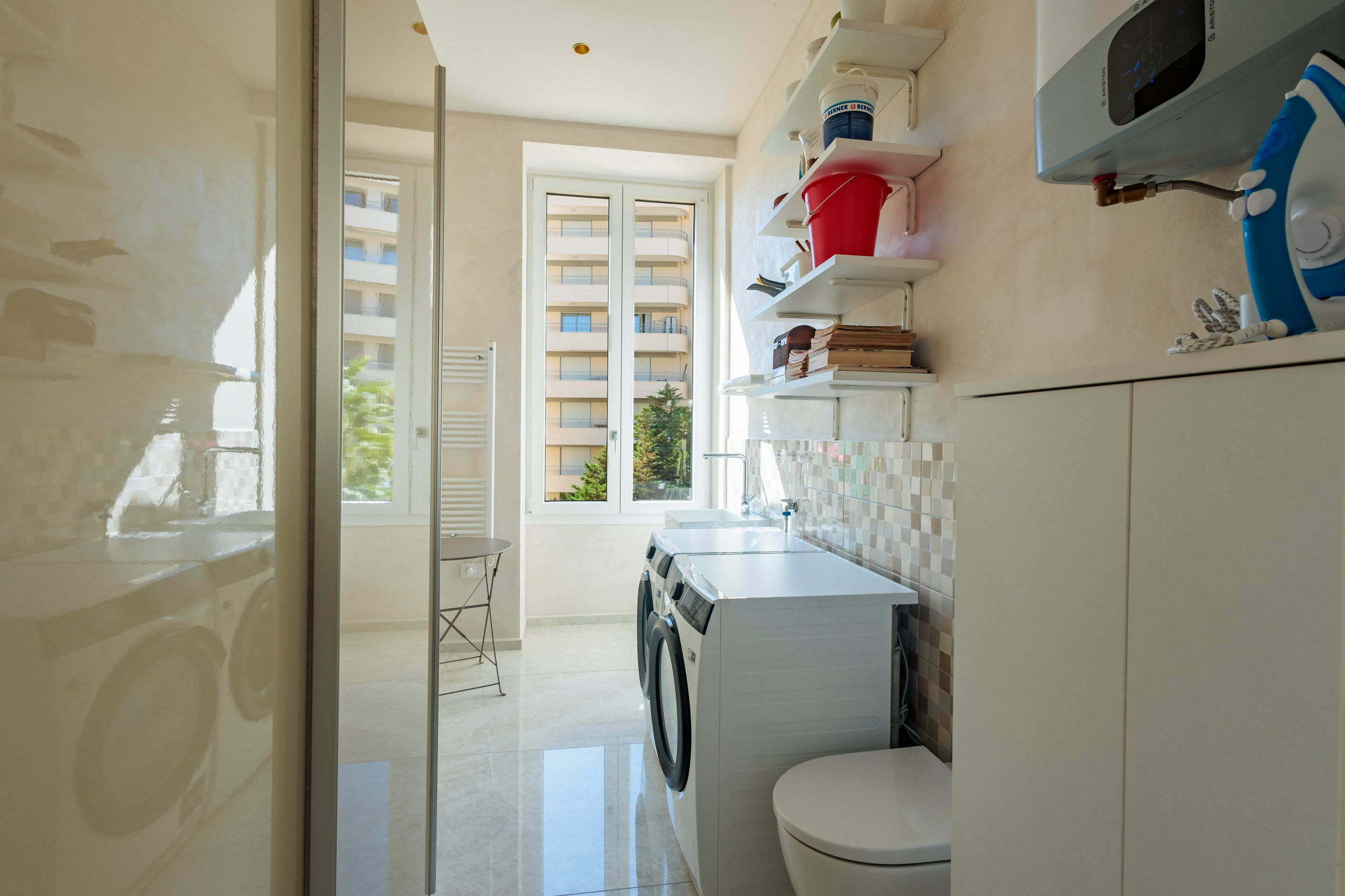  Luxury renovated apartment for sale in Menton, historic center with sea view - 物件實景