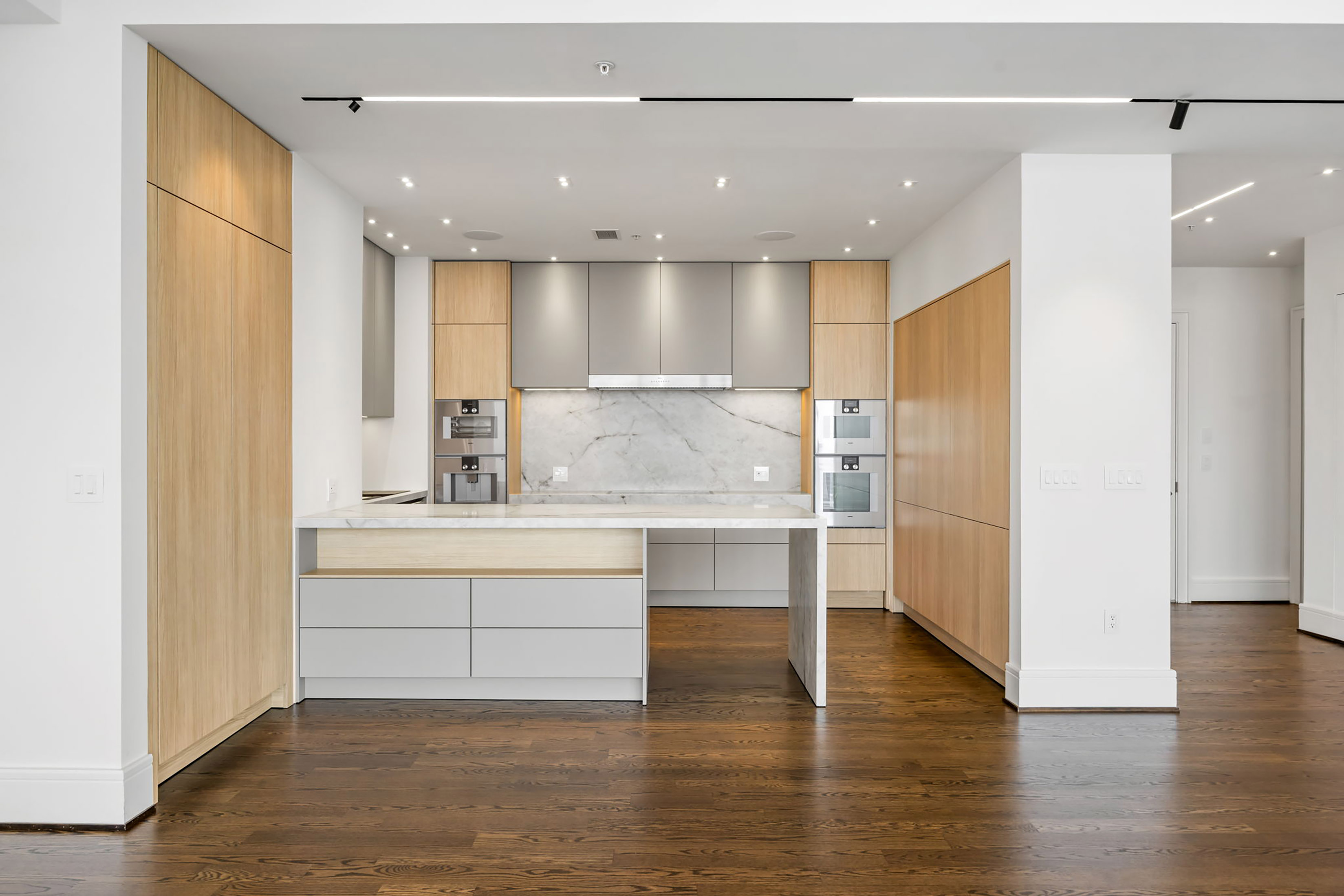  Exceptional Three Bedroom Plus Den Atop The Coveted Loews Hotel - 物件實景