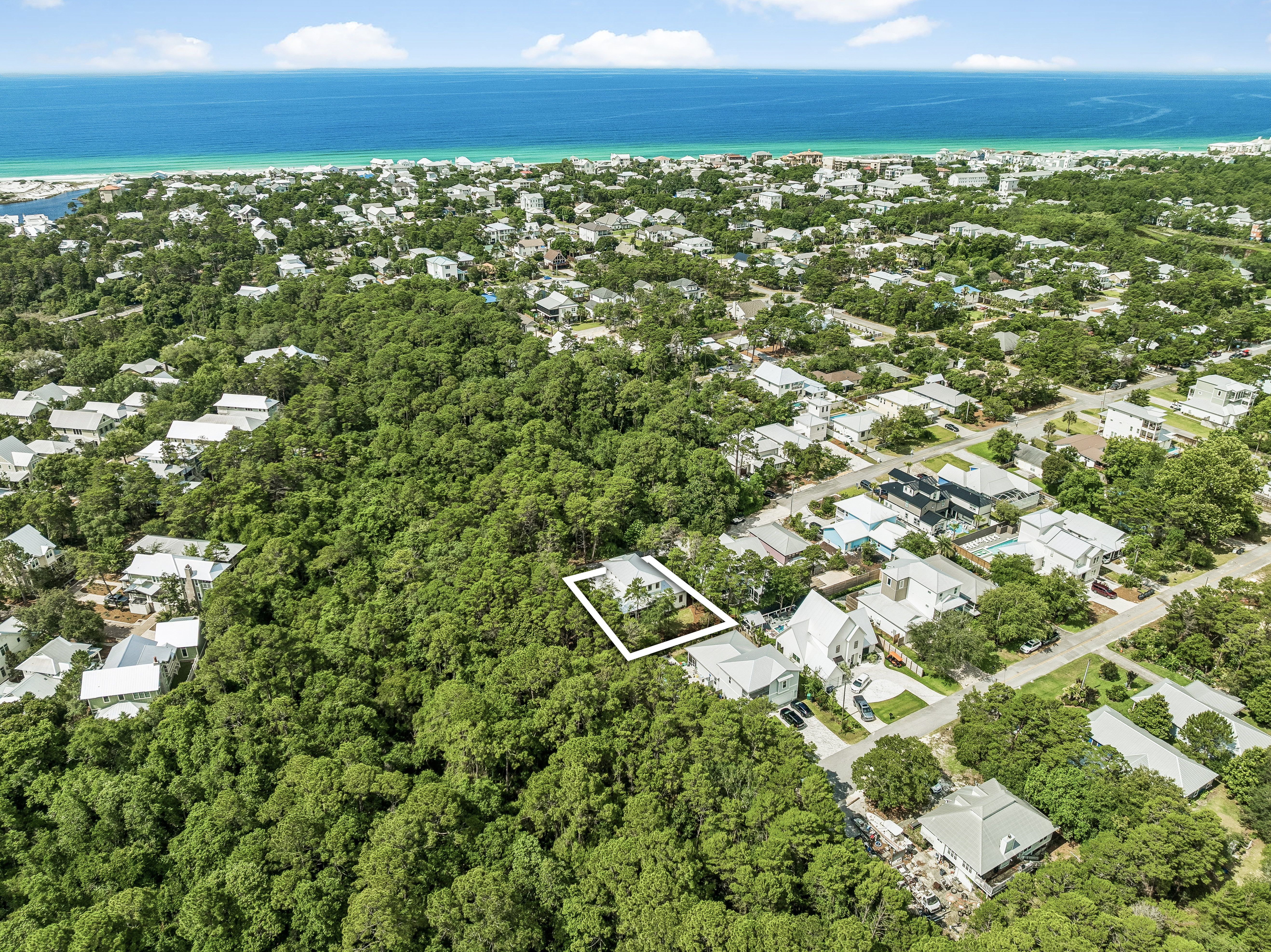  Custom Coastal Luxury with Walkable Beach Access - 物件實景