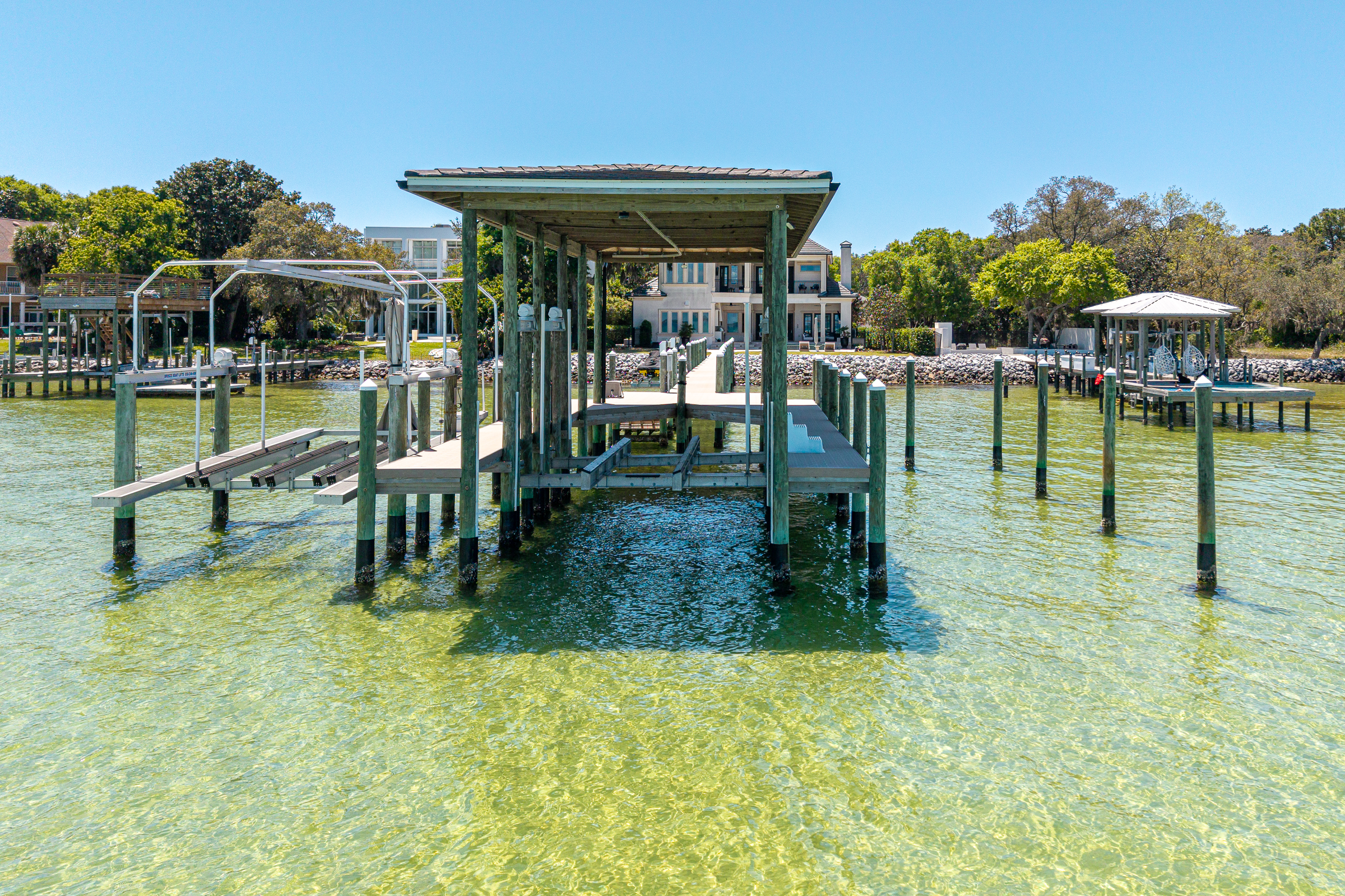  Private Bayfront Estate With Deepwater Dock And Resort-Style Outdoor Living - 物件實景