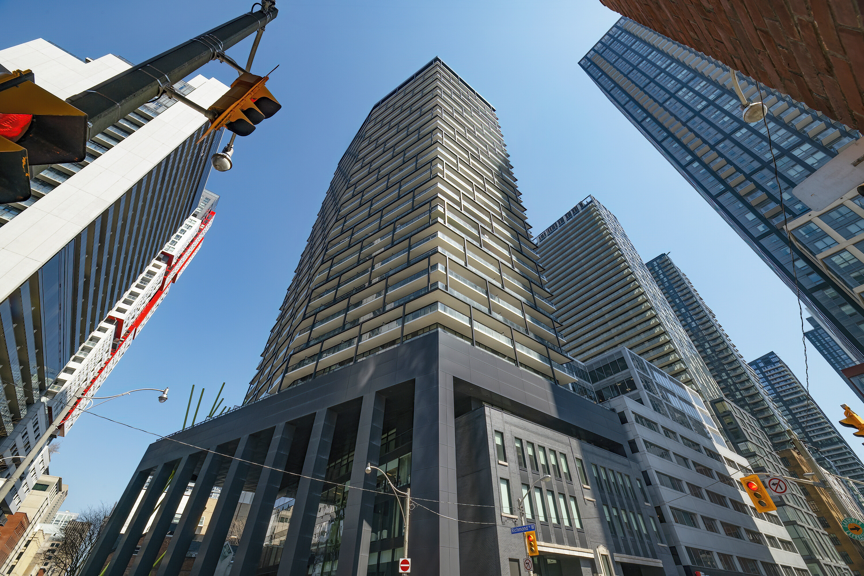  Sweeping Skyline Vistas - 物件實景