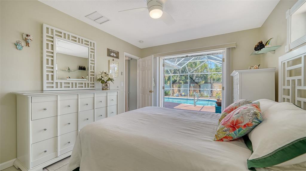 Sarasota, Florida, 34231, United States, 3 Bedrooms Bedrooms, ,2 BathroomsBathrooms,Residential,For Sale,1883466
