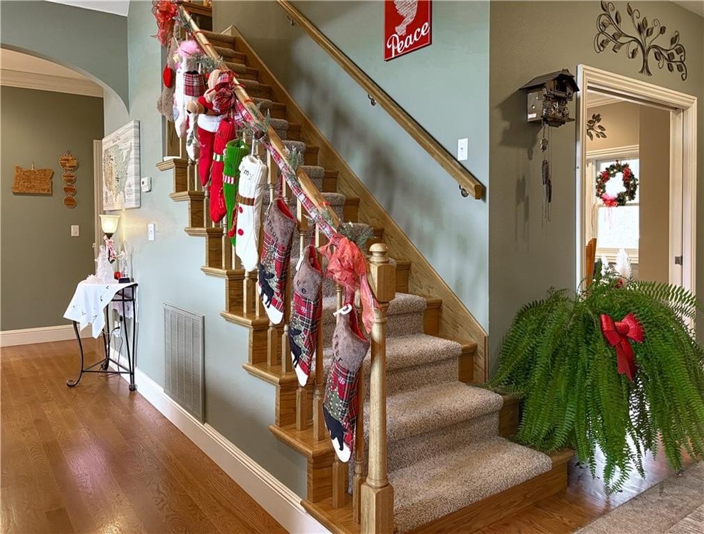 Harrison, Arkansas, 72601, United States, 3 Bedrooms Bedrooms, ,3 BathroomsBathrooms,Residential,For Sale,2005691