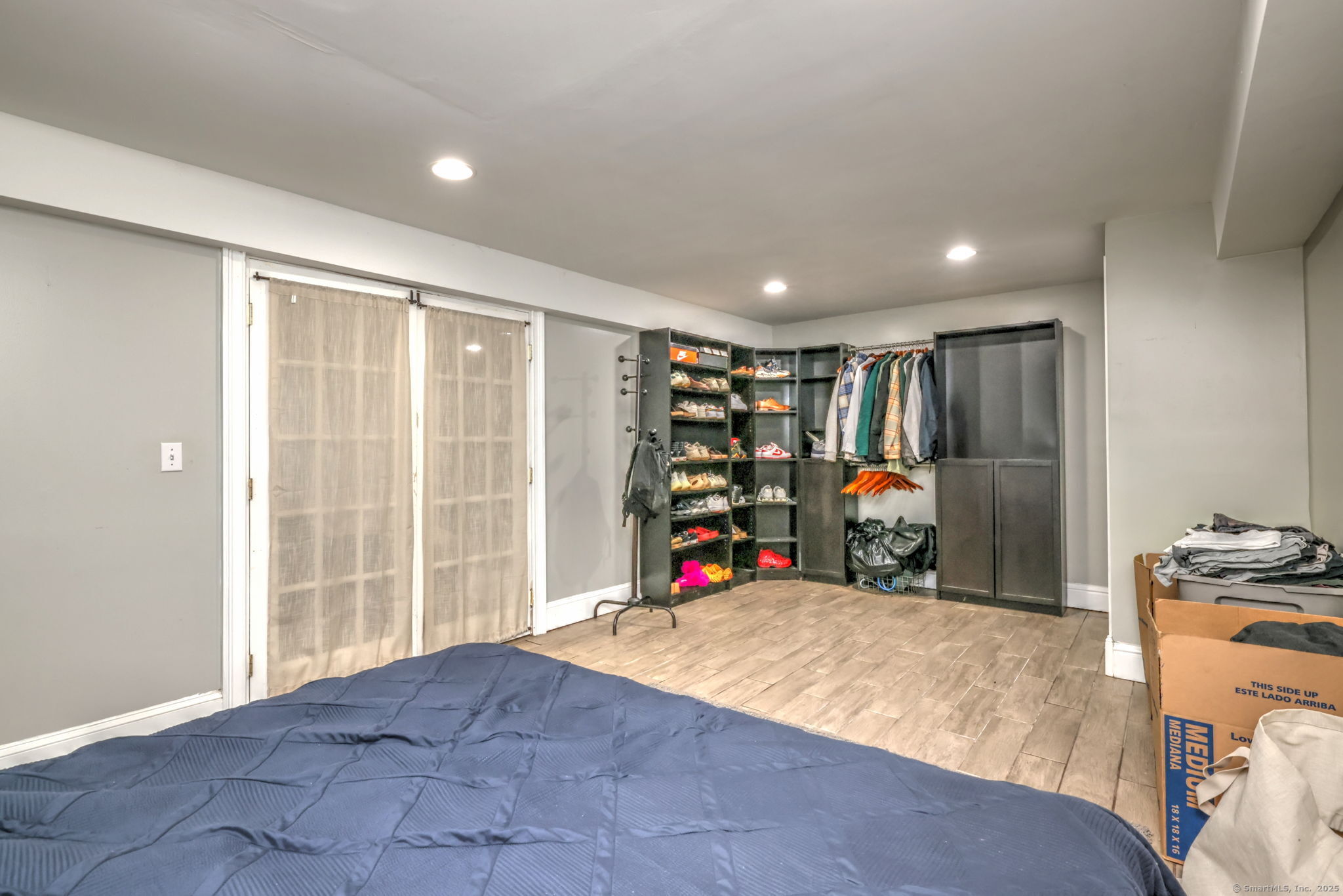 Shelton, Connecticut, 06484, United States, 4 Bedrooms Bedrooms, ,4 BathroomsBathrooms,Residential,For Sale,2001799