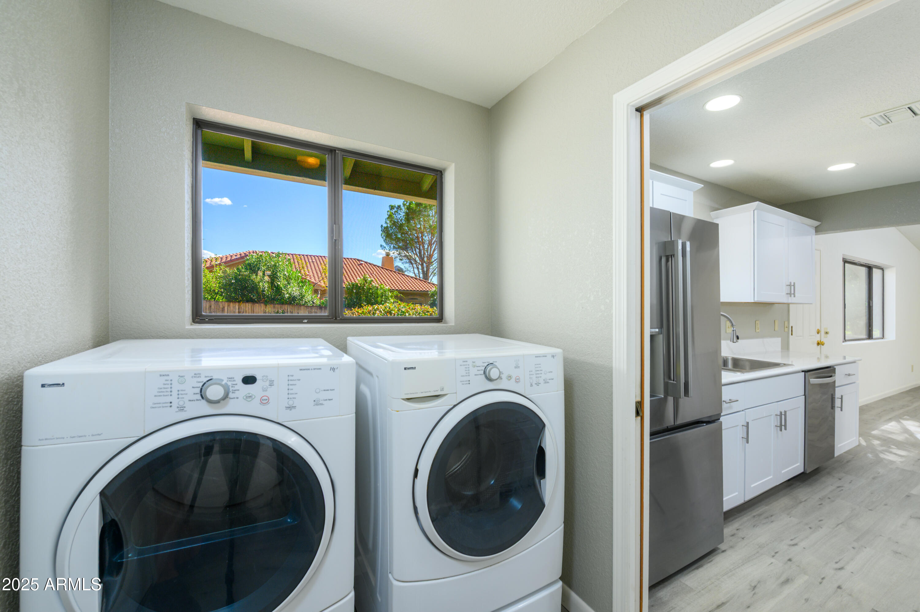 Sedona, Arizona, 86336, United States, 3 Bedrooms Bedrooms, ,Residential,For Sale,1948014