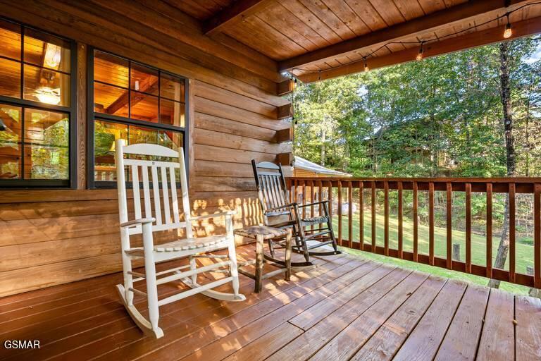 Sevierville, Tennessee, 37876, United States, 2 Bedrooms Bedrooms, ,4 BathroomsBathrooms,Residential,For Sale,2019046